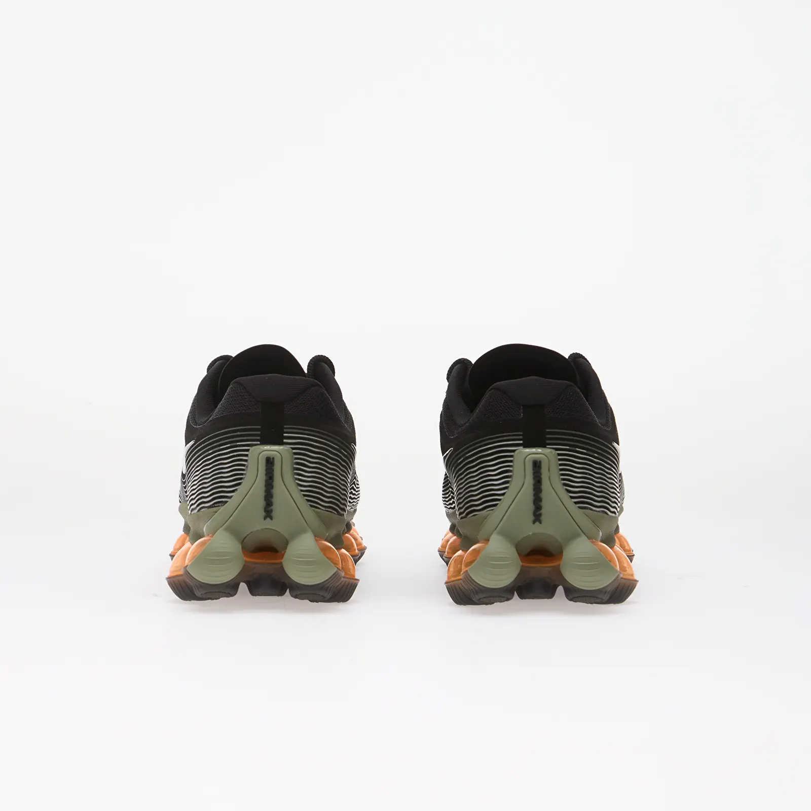 Чоловіче взуття Nike Air Liquid Max Black/ Metallic Silver-Light Army