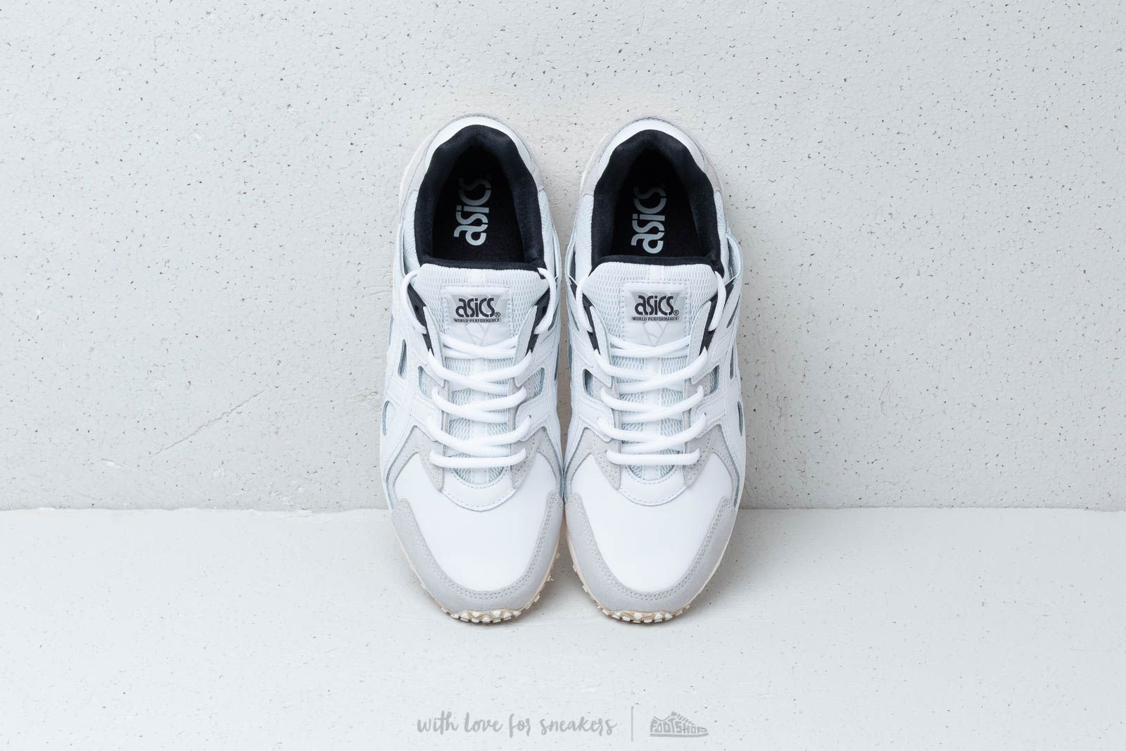 Asics gel ds trainer og white black deals
