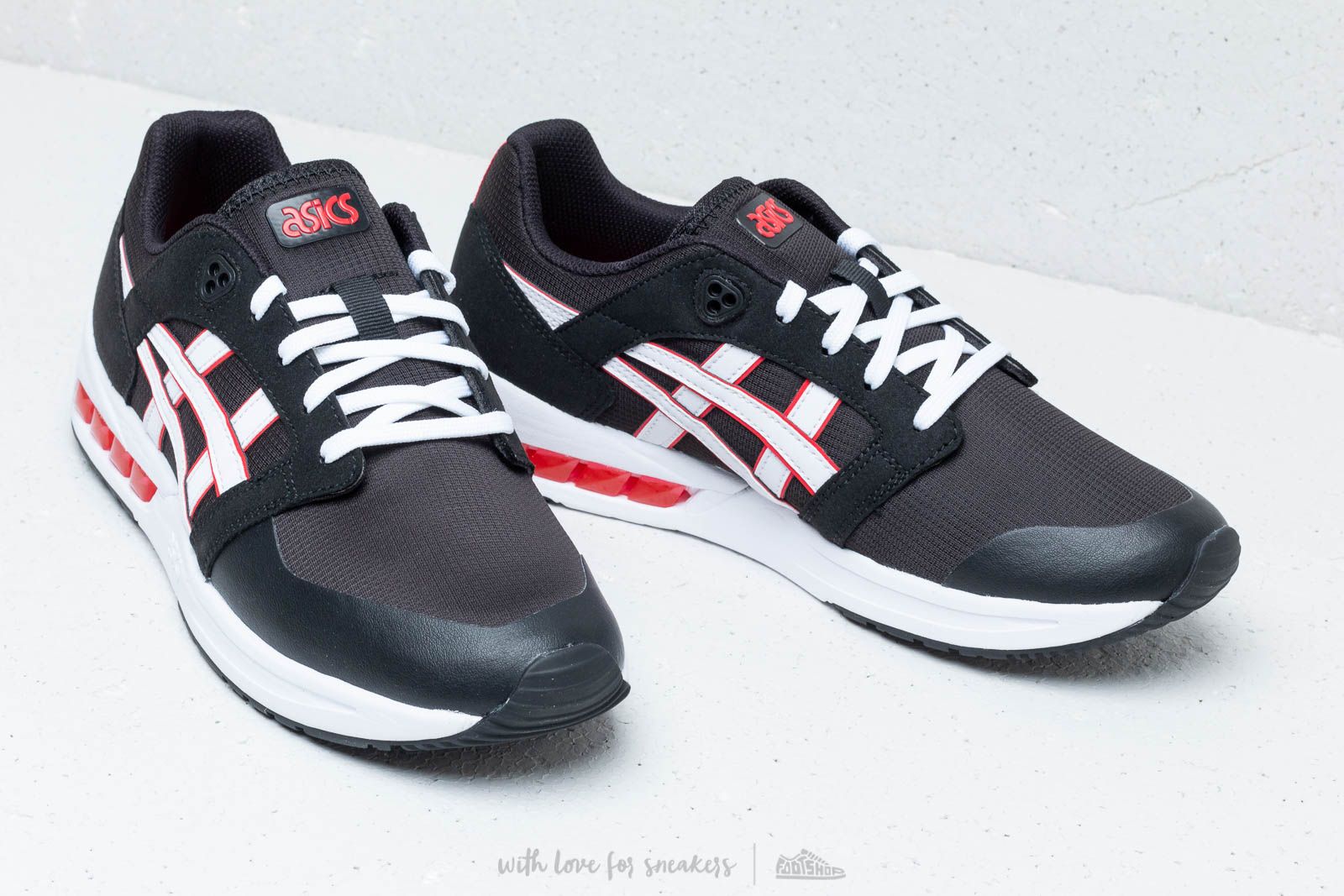 Asics gel saga sou black hot sale