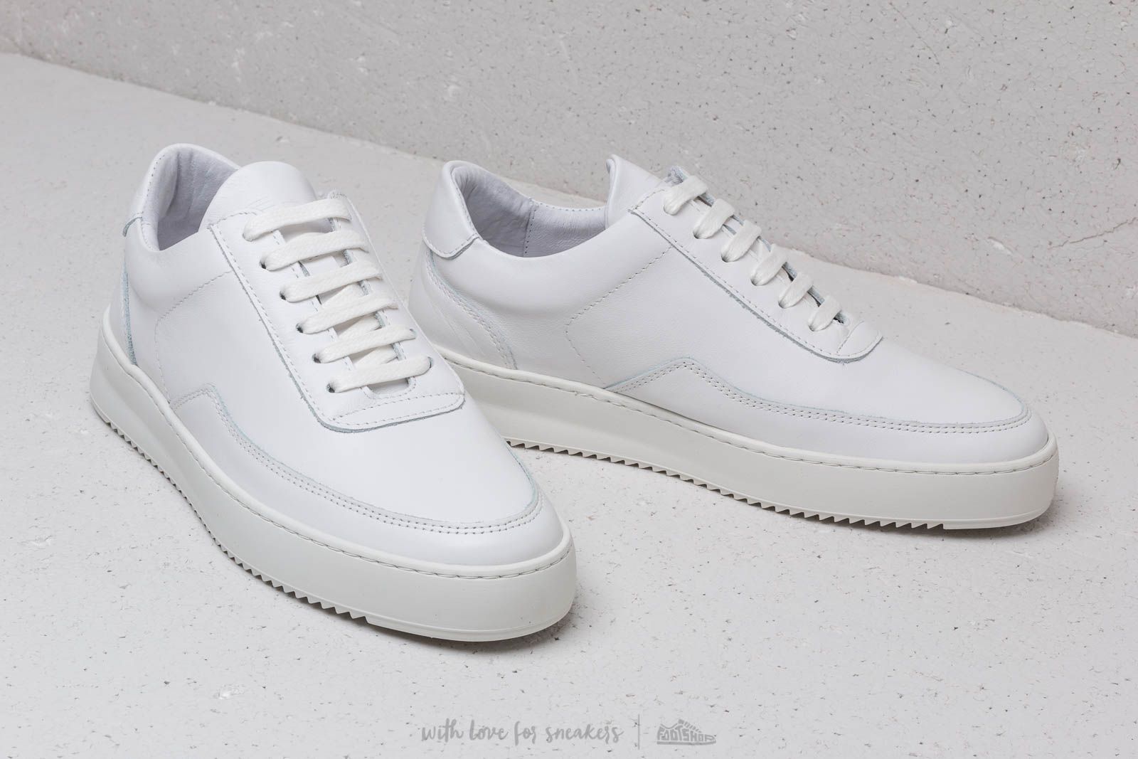 Filling pieces low mondo white hot sale