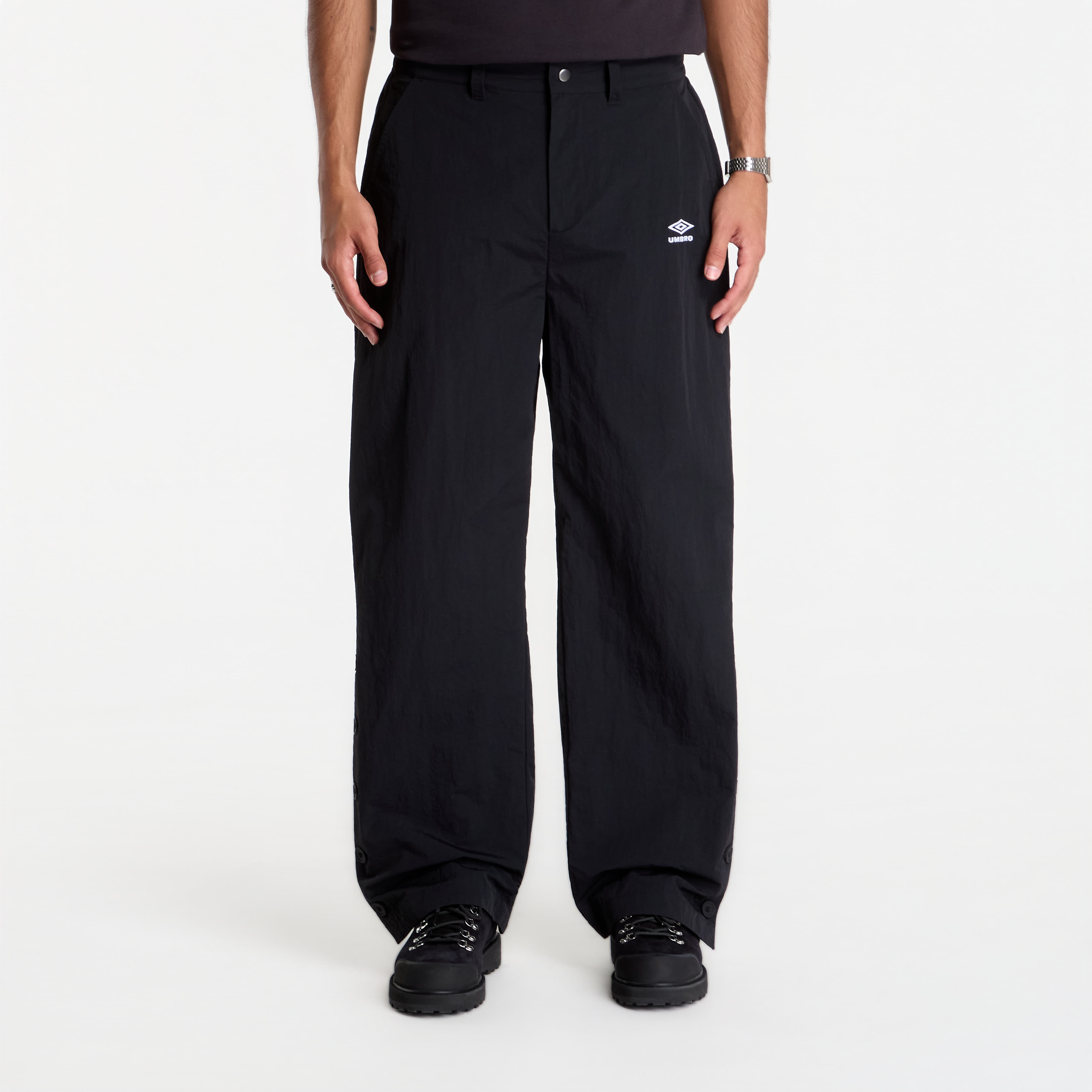 Панталони Umbro Antique Nylon Pants Carbon Black M