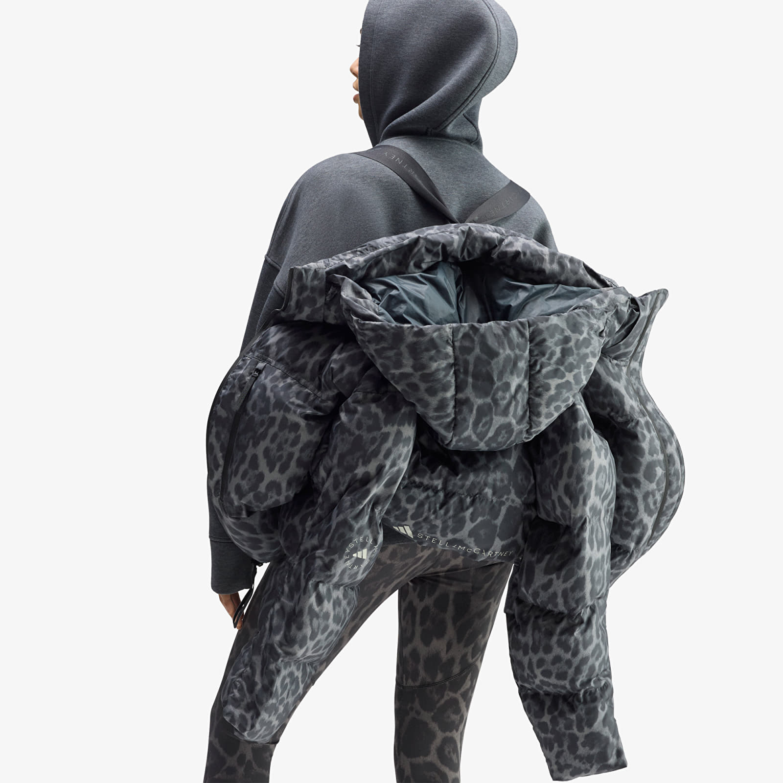 Casacos de penas adidas by Stella McCartney Short Padded Winter Jacket Printed Dove Grey/ Carbon