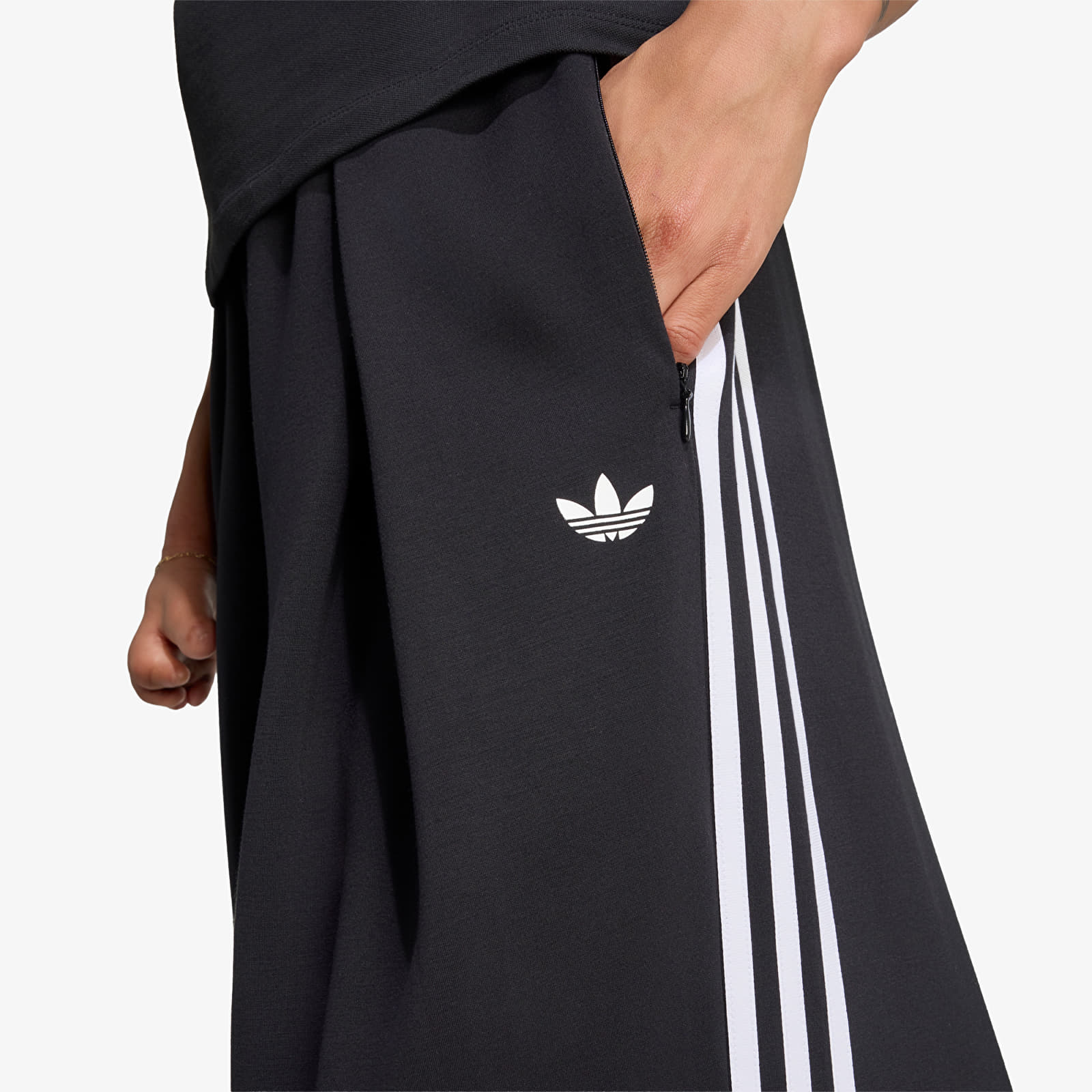 Jogger Pants adidas Adiluna Season 2 x Jennie Pleated Track Pants Black
