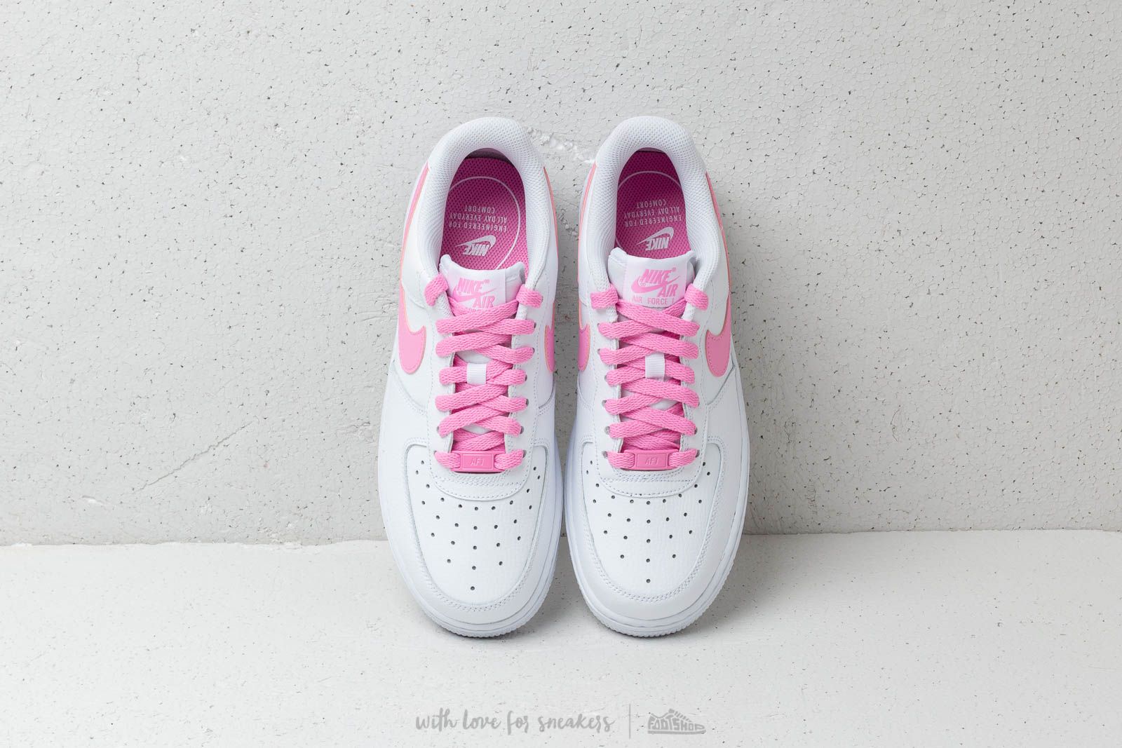 Women s shoes Nike Wmns Air Force 1 07 Ess White Psychic Pink Footshop