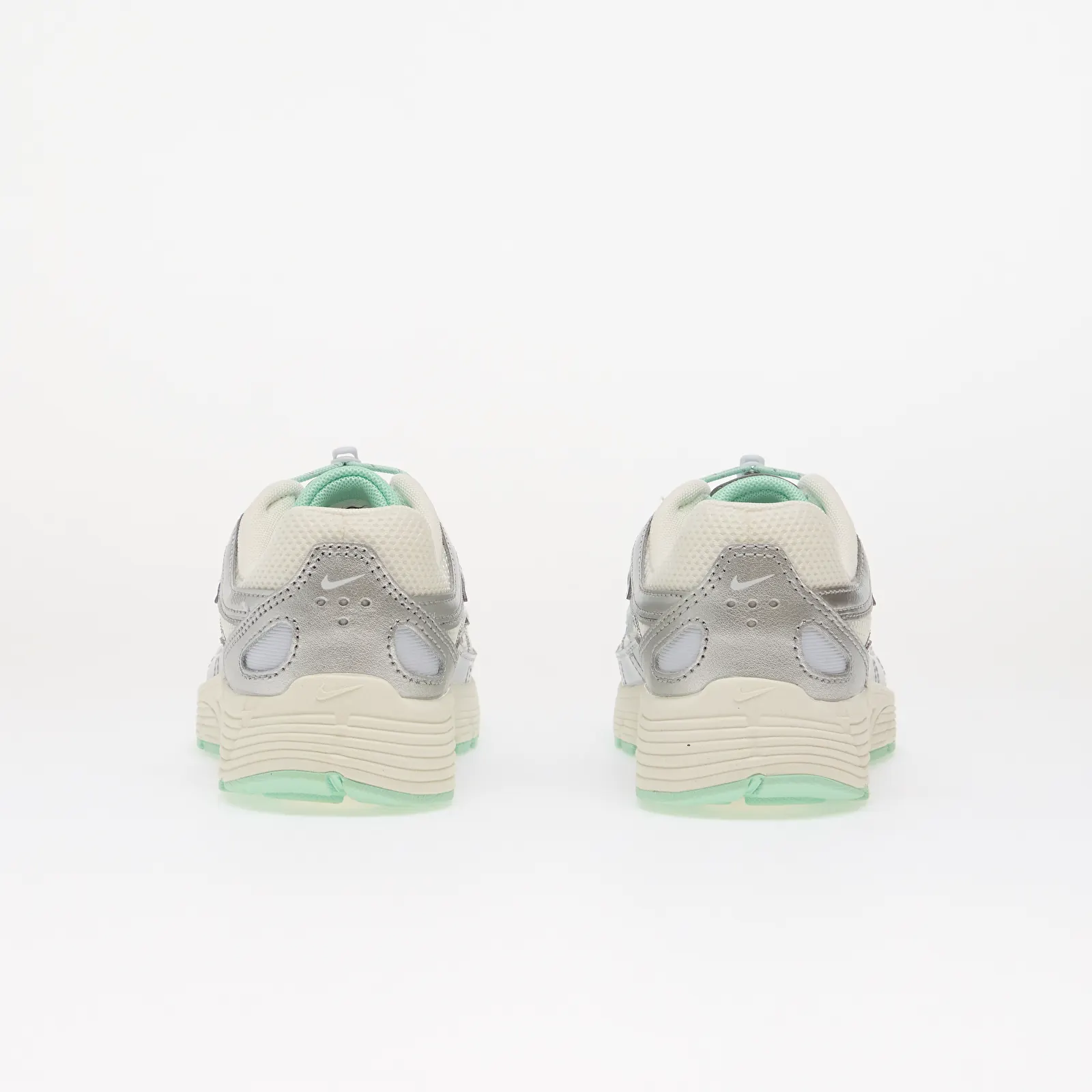 Chaussures et baskets enfants Nike P-6000 Utility Kids Sail/ Arctic Green/ Football Grey