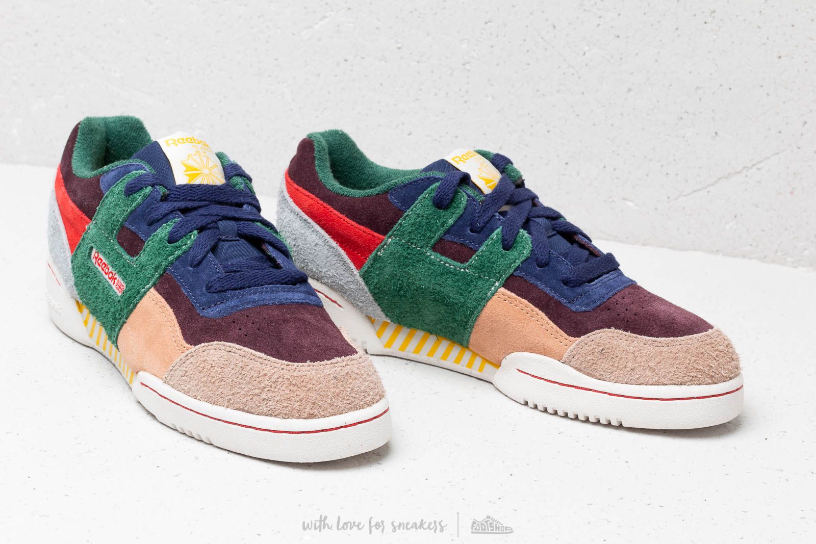 Kids sneakers and shoes Reebok Workout Plus Tao Puce Eden Blue