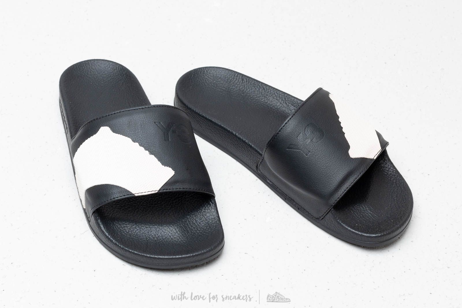 Zapatillas Hombre Y-3 Adilette Core Black/ Core Black/ Ftw White