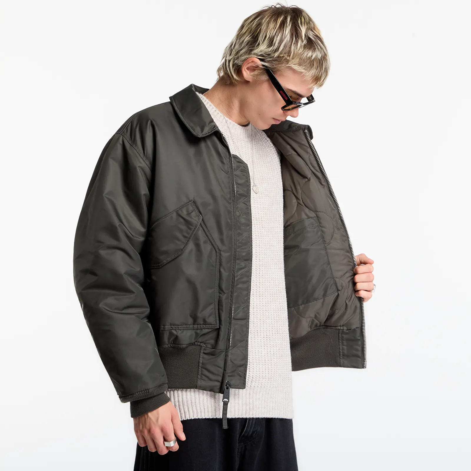 Vestes pour hommes Alpha Industries CWU-45 Heritage Rep. Grey