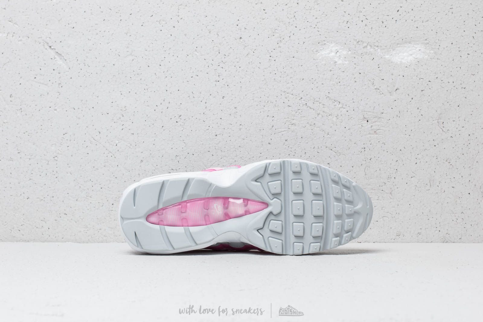 Damesko Nike W Air Max 95 Essential White/ White-Psychic Pink-Pure Platinum