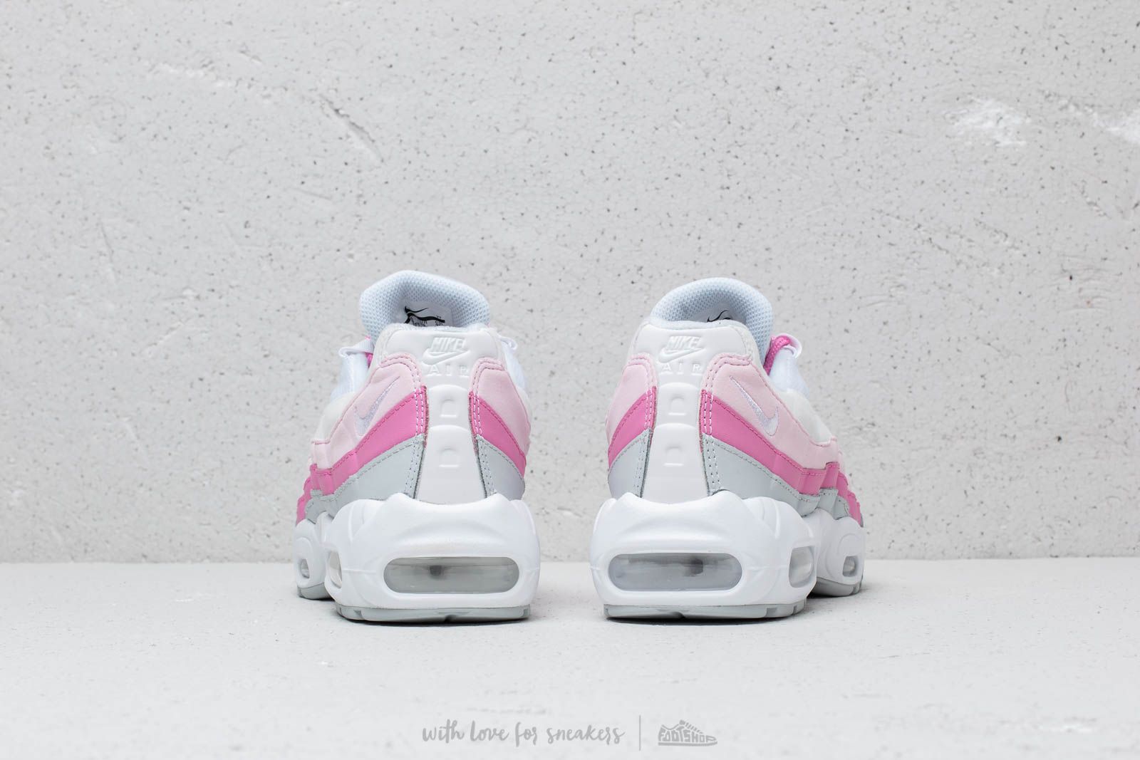 Women s shoes Nike W Air Max 95 Essential White White Psychic Pink Pure Platinum Footshop