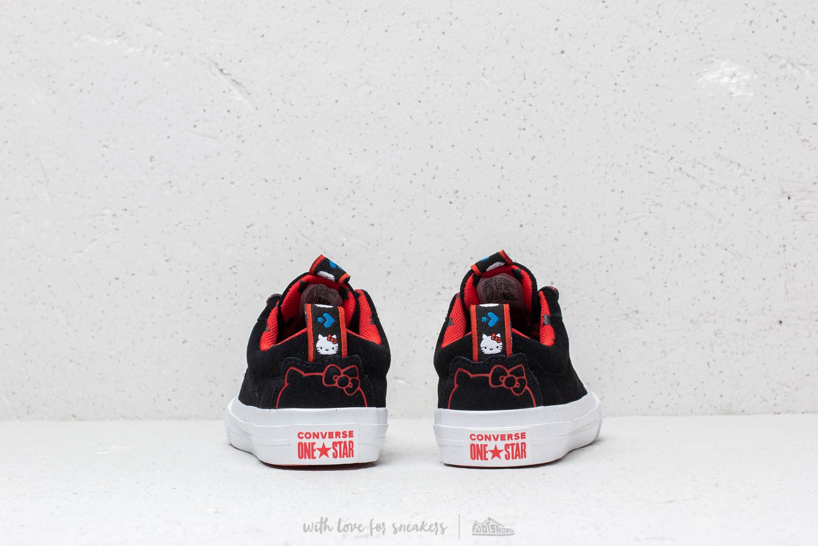 Scarpe e sneakers bambini Converse x Hello Kitty One Star OX Black/ Fiery Red/ White