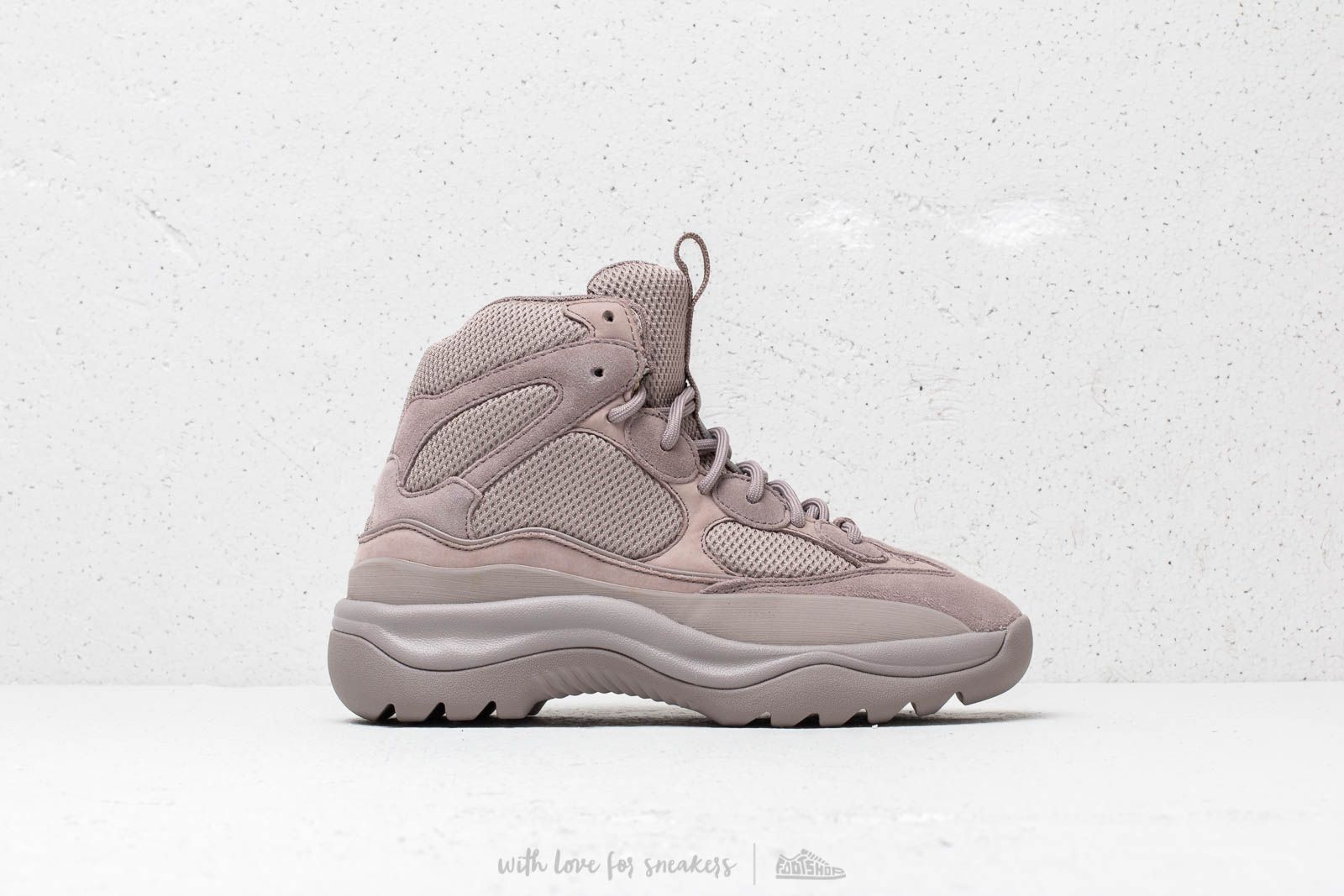 Men s shoes Yeezy Season 7 Desert Boot Cinder Footshop