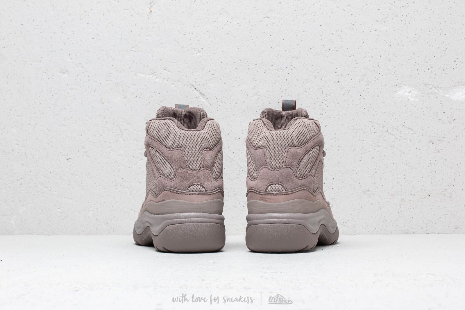 Yeezy season discount 7 cinder