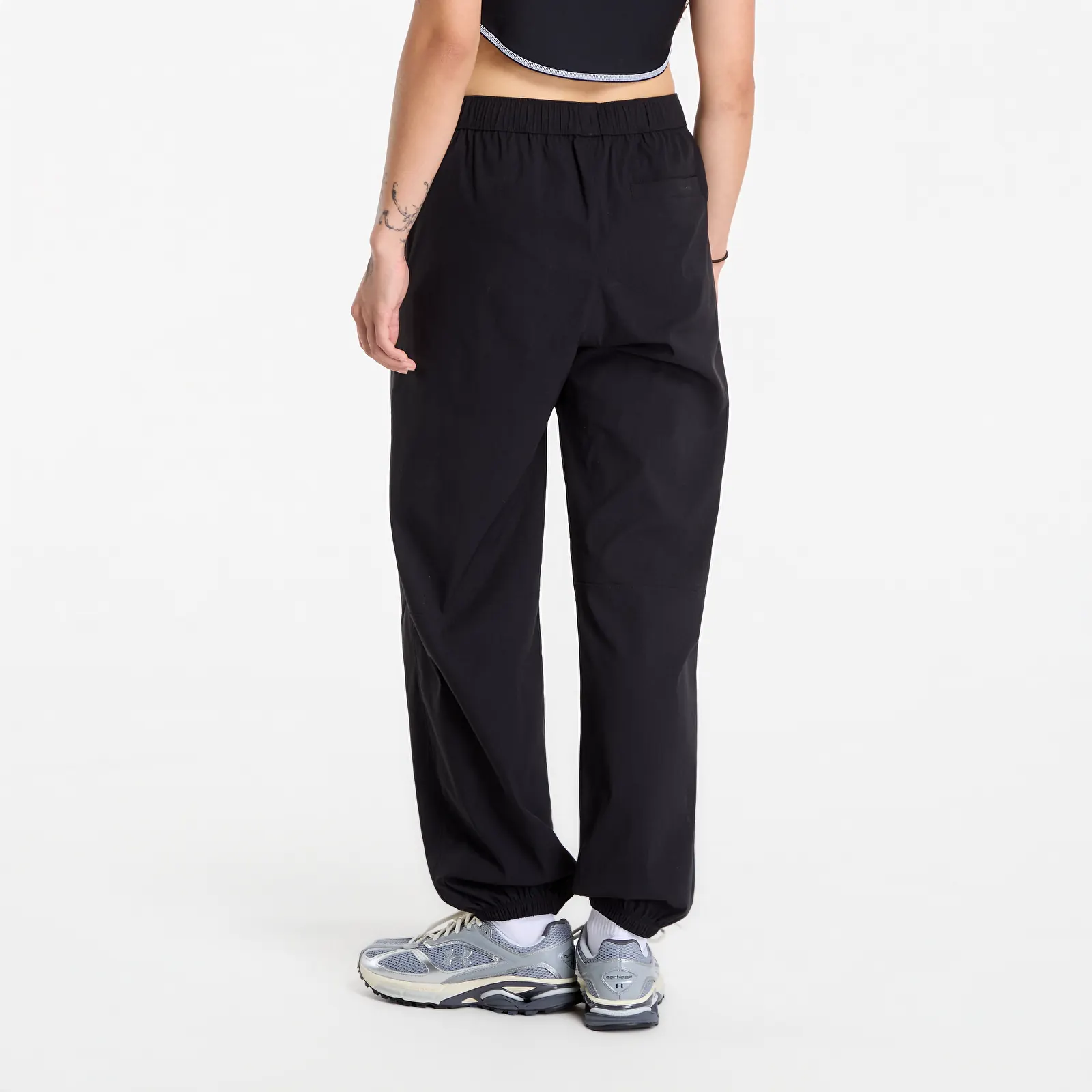 Pantalons de survêtement femme Under Armour Unstoppable Wvn Jogger Ultimate Black
