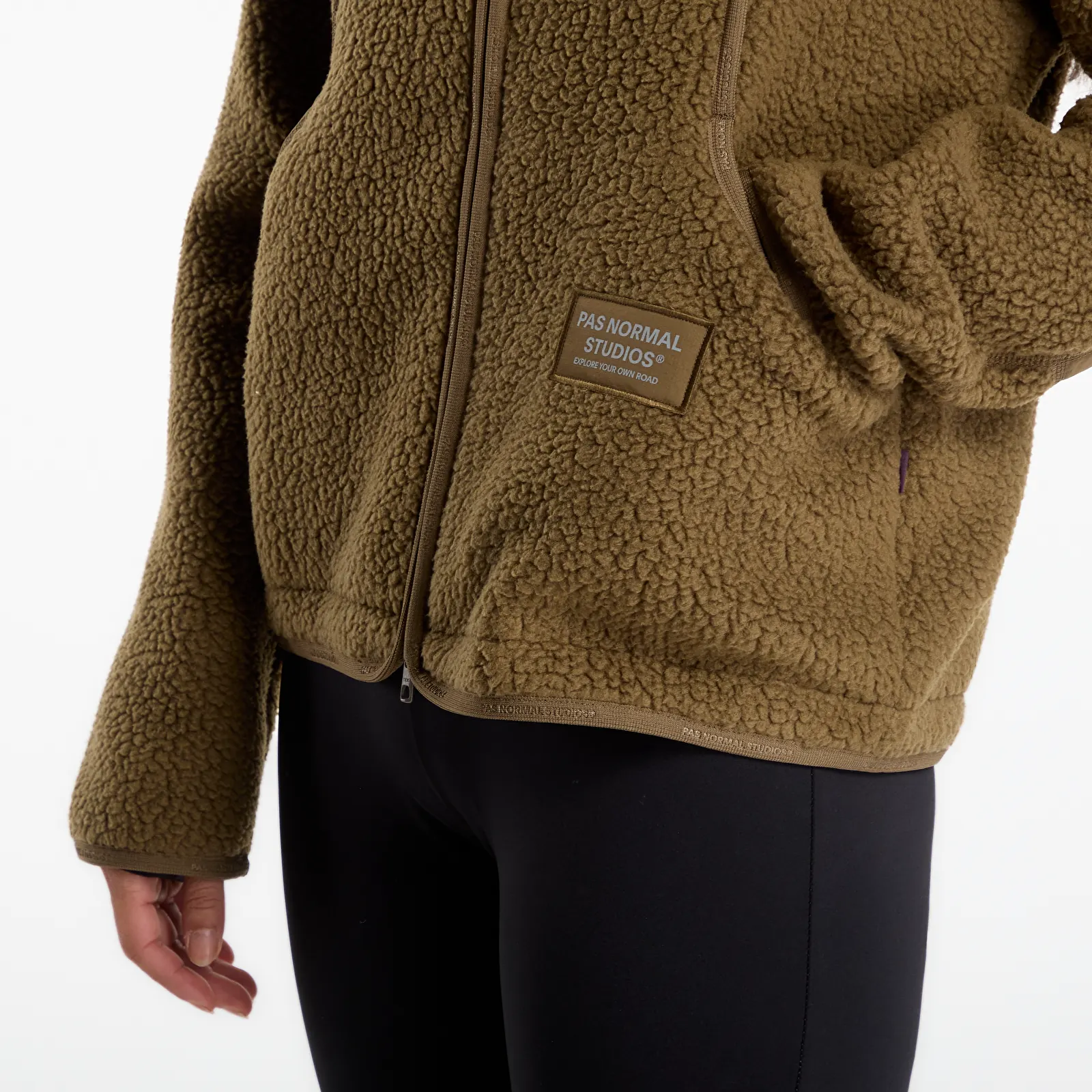 Куртки Pas Normal Studios Women's Off-Race Pile Fleece Jacket Deep Olive