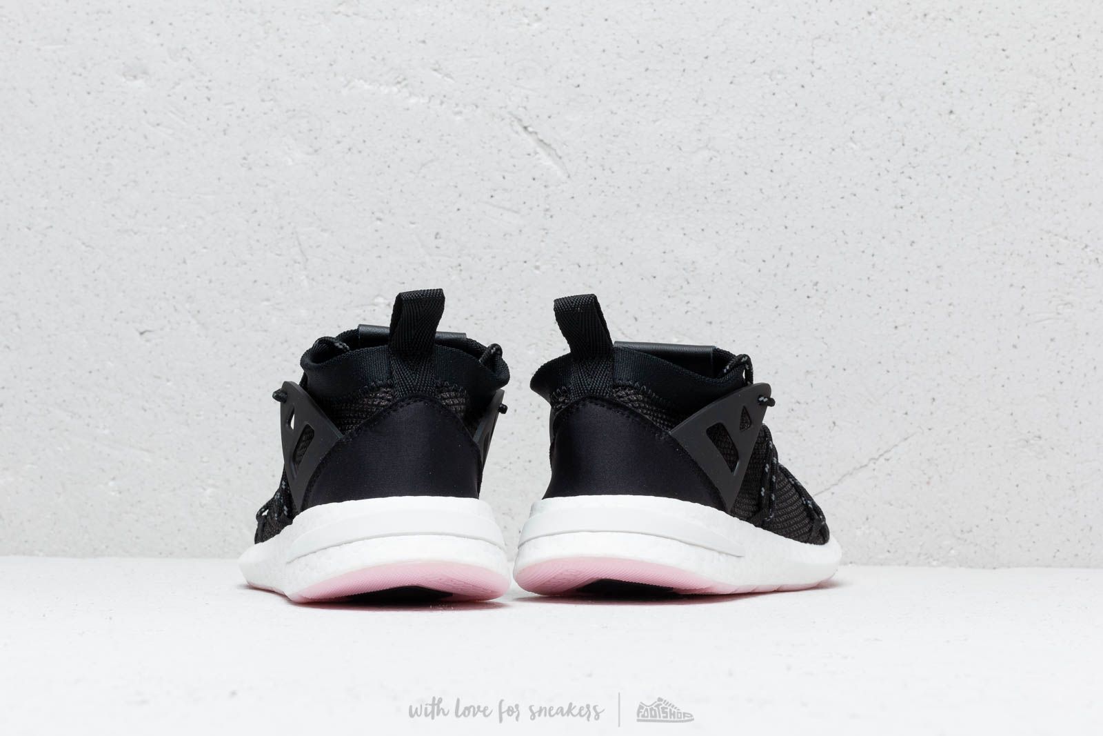 Dámské tenisky a boty adidas Arkyn Knit W Core Black/ Carbon/ Clpink