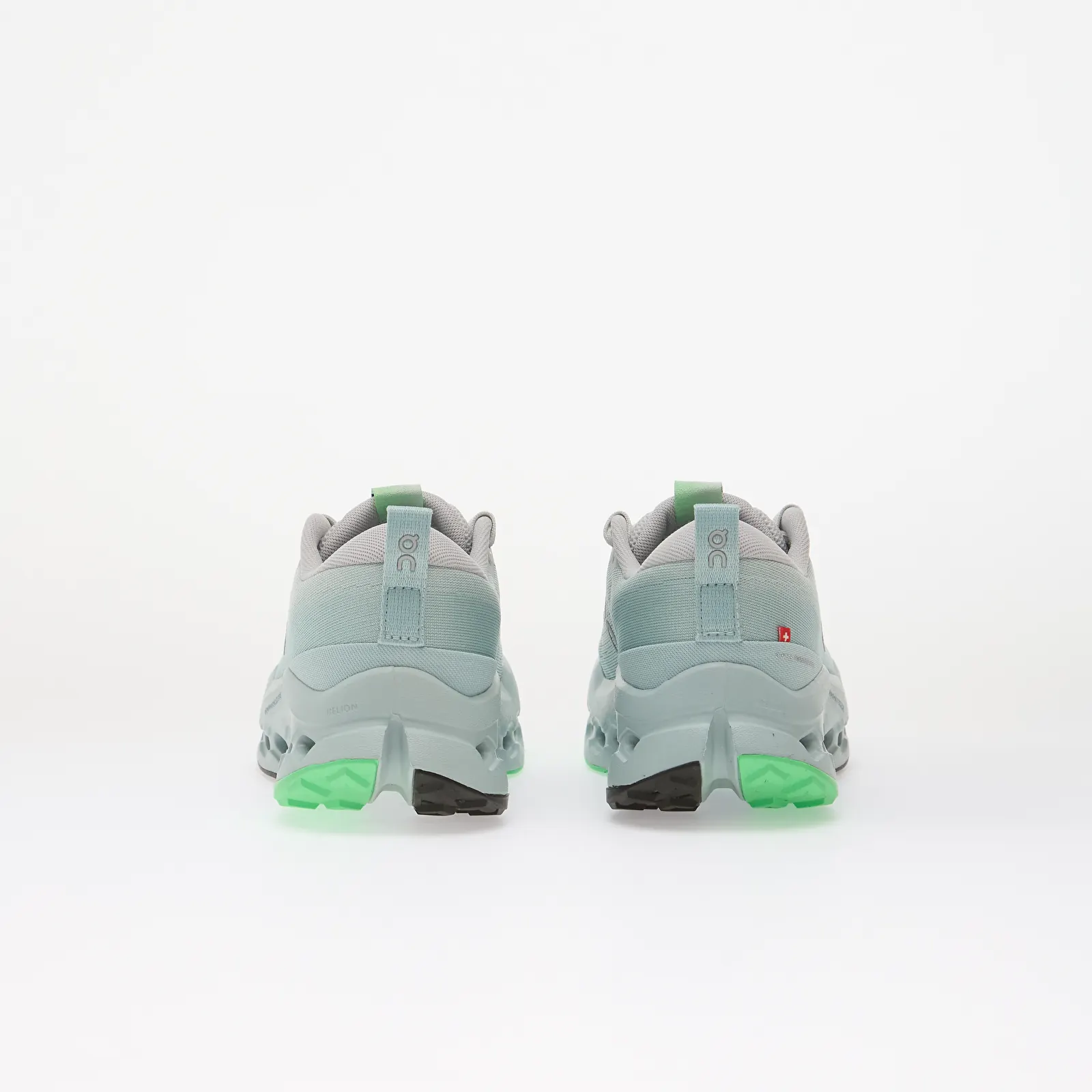 Sneakerși pentru femei On W Cloudsurfer Trail 2 Chalk/ Gardenia