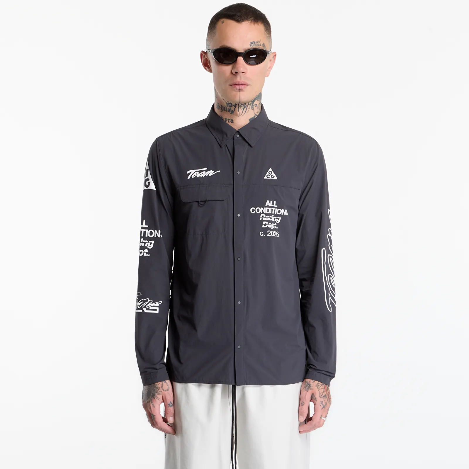 Skjortor Nike ACG Aireez Men's UV Protection Button-Up Long-Sleeve Graphic Top Dk Smoke Grey/ White
