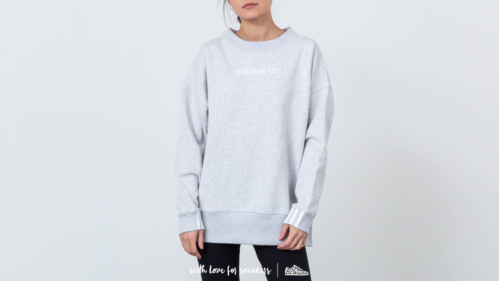 Hoodies en truien adidas Coeeze Crewneck Light Grey