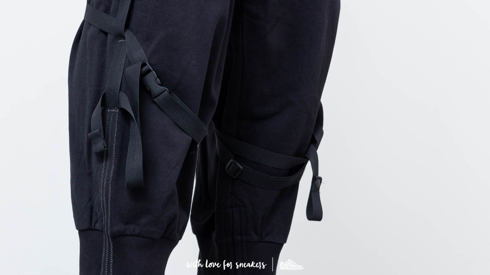 Y-3 Parachute Cropped Pant Black | Footshop