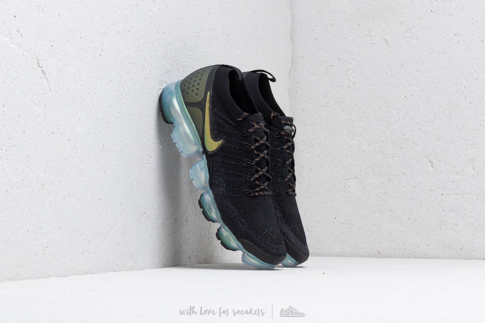 Men s shoes Nike Air Vapormax Flyknit 2 Black Multi Color Metallic Silver Footshop