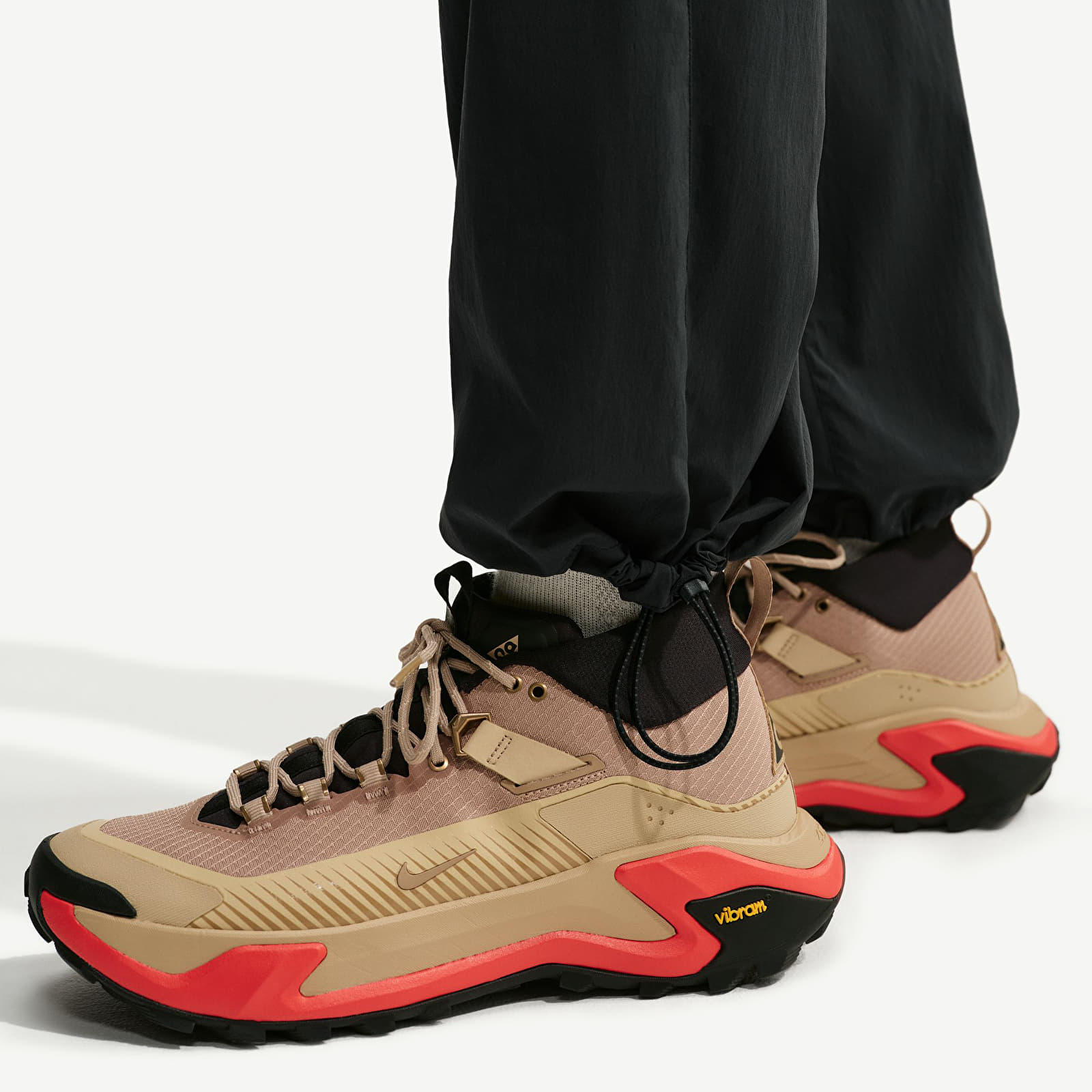 Byxor för män Nike ACG "High Stakes" Men's Hiking Pants Black/ Summit White