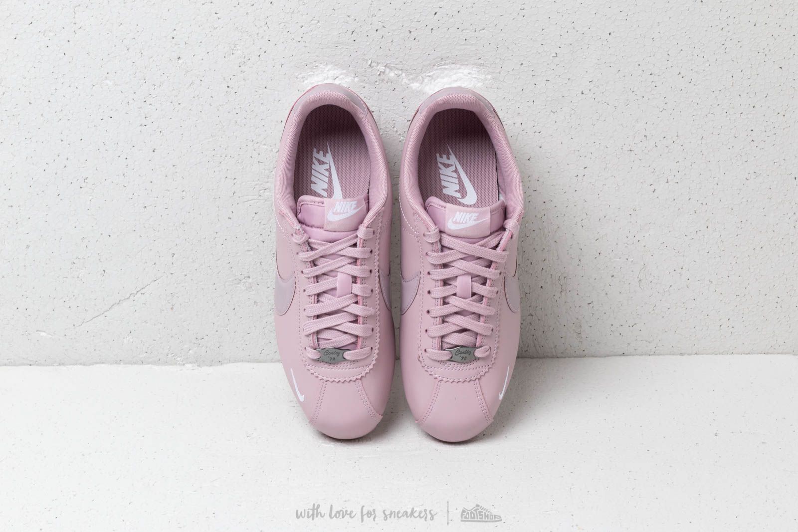 Nike classic cortez sale premium plum chalk