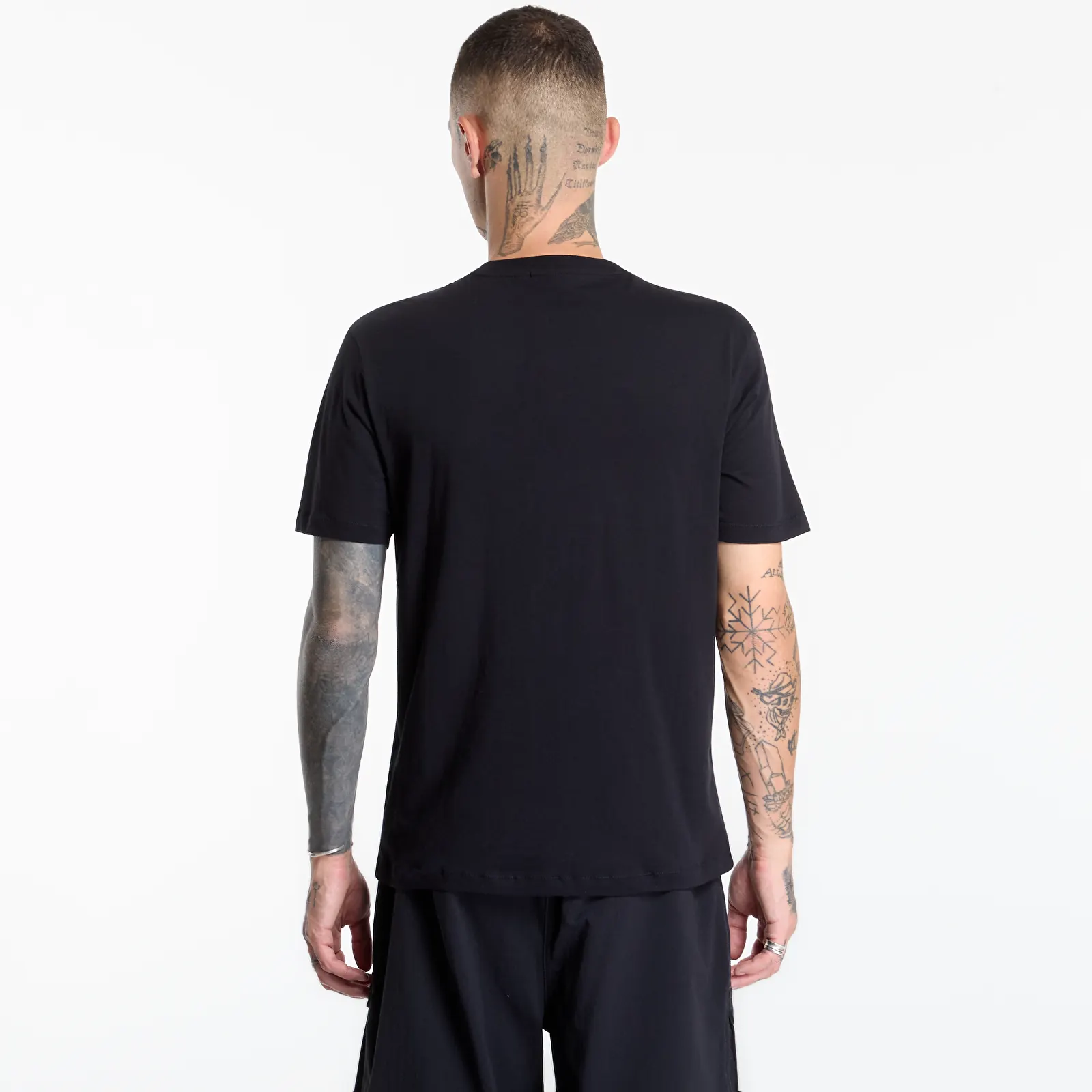 Футболки Napapijri Sunda Short-Sleeve T-Shirt Black Beauty