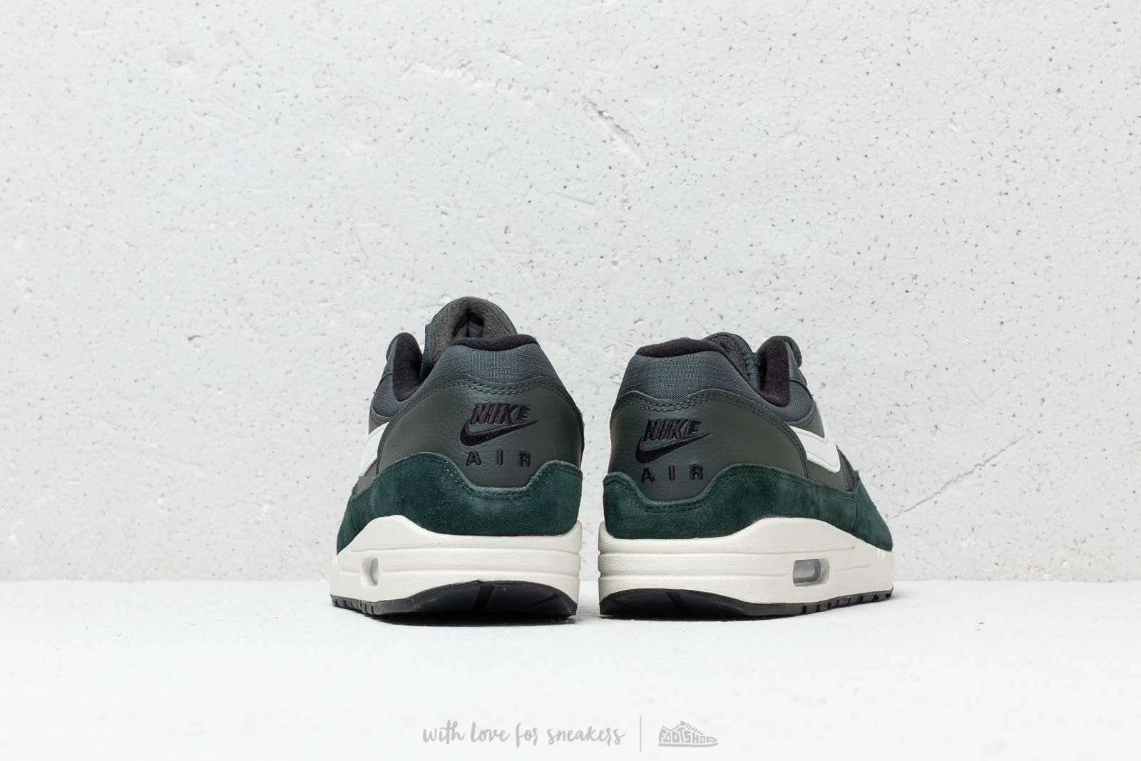 Nike air max 1 outdoor green sail black new arrivals
