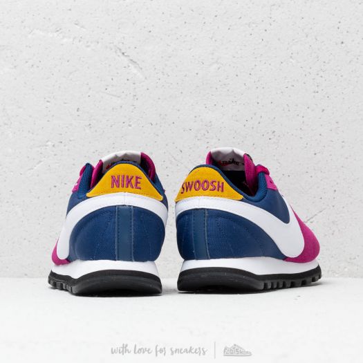 Nike w pre love store