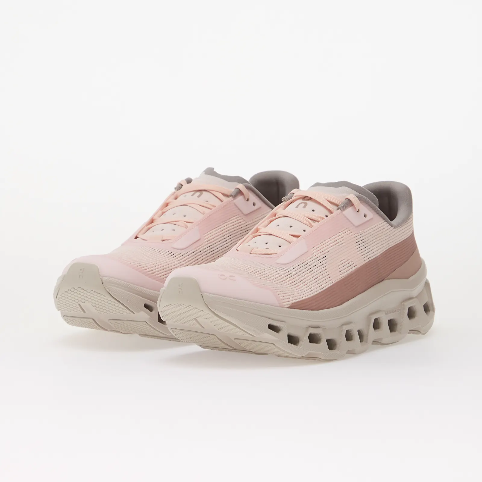Sneakers donna On W Cloudmonster Void Salt/ Biscuit