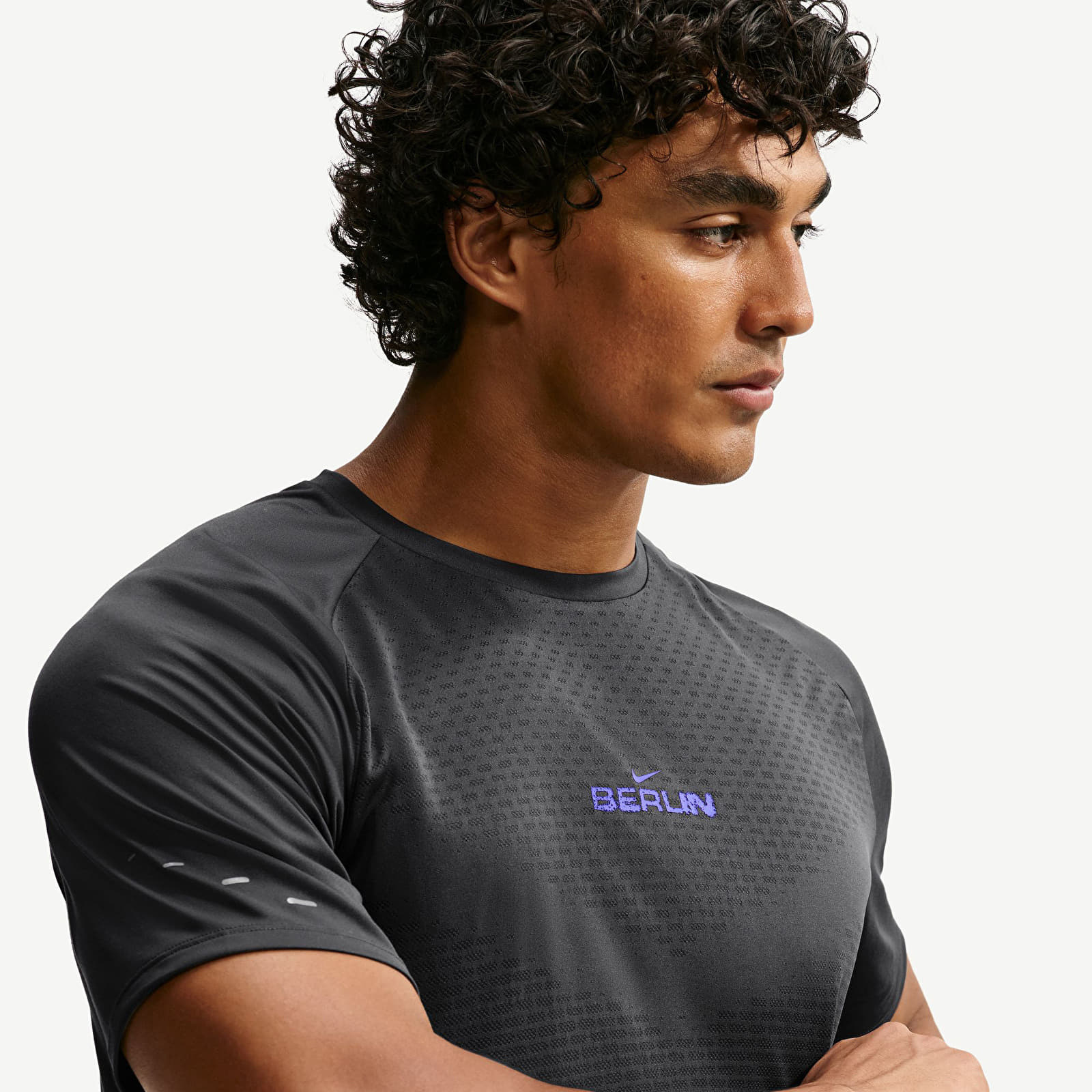 Tricouri bărbați Nike Stride Men's Dri-FIT ADV Short-Sleeve Running Top Anthracite