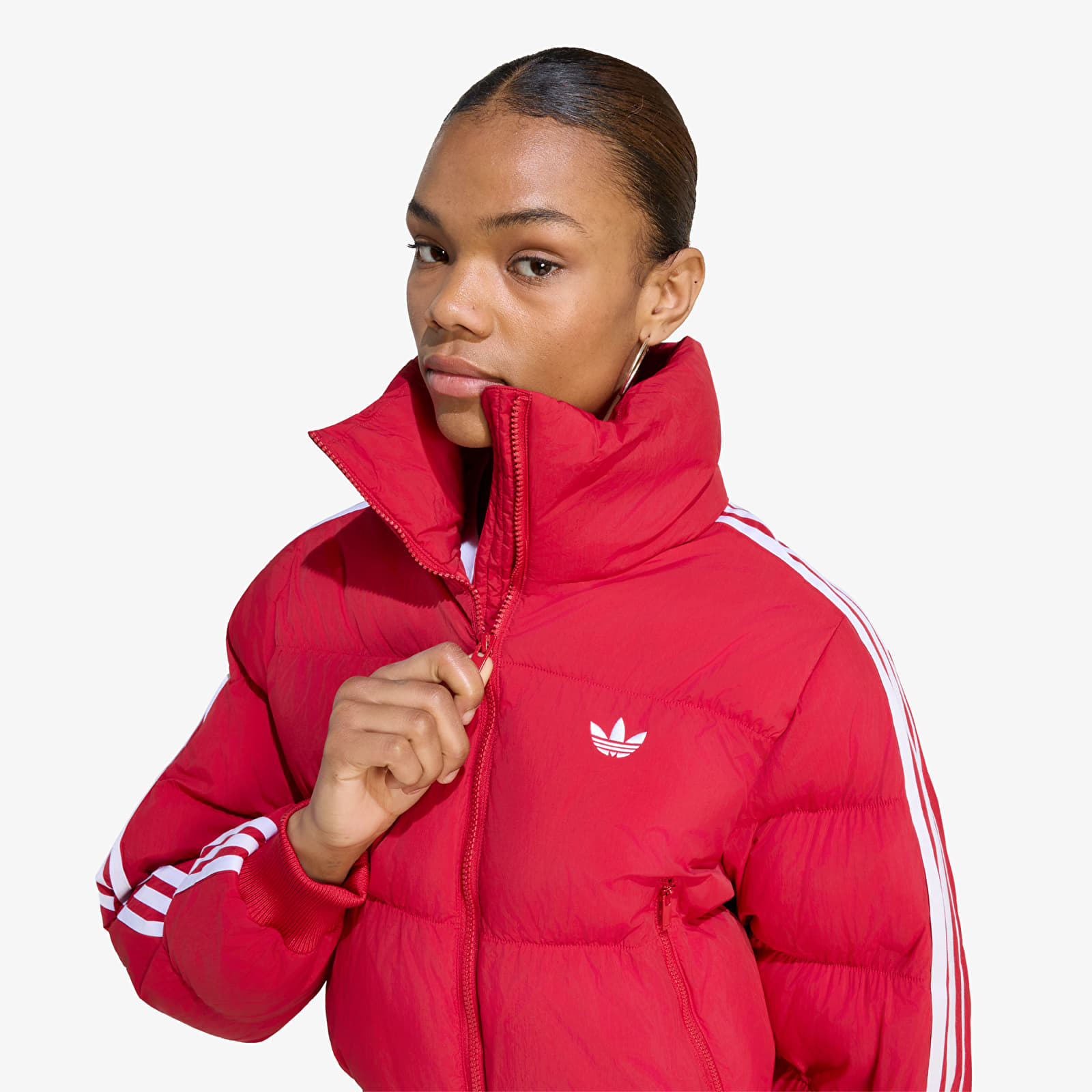 Пухени якета adidas Adicolor Short Puffer Jacket Team Victory Red