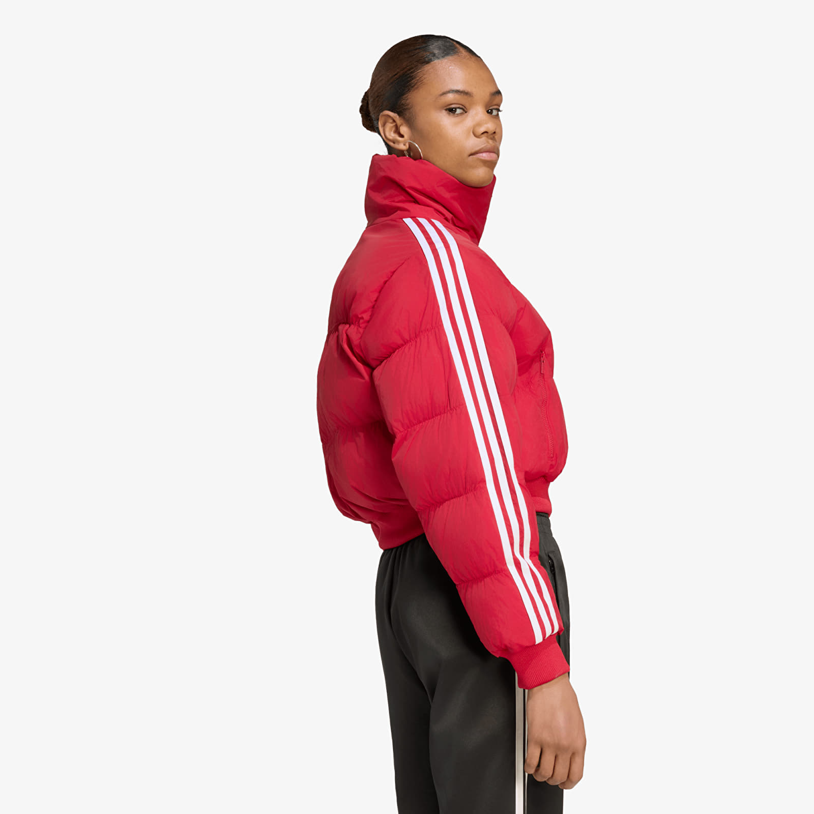 Пухени якета adidas Adicolor Short Puffer Jacket Team Victory Red