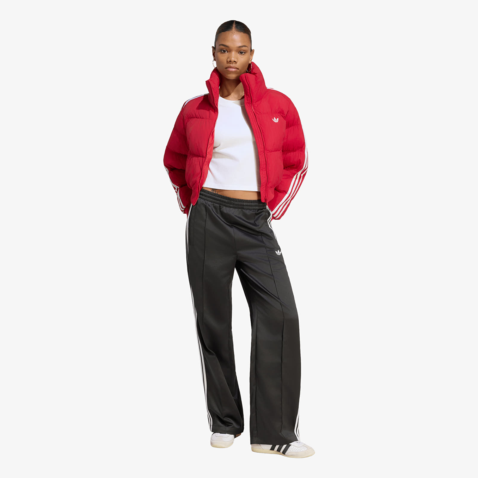 Пухени якета adidas Adicolor Short Puffer Jacket Team Victory Red