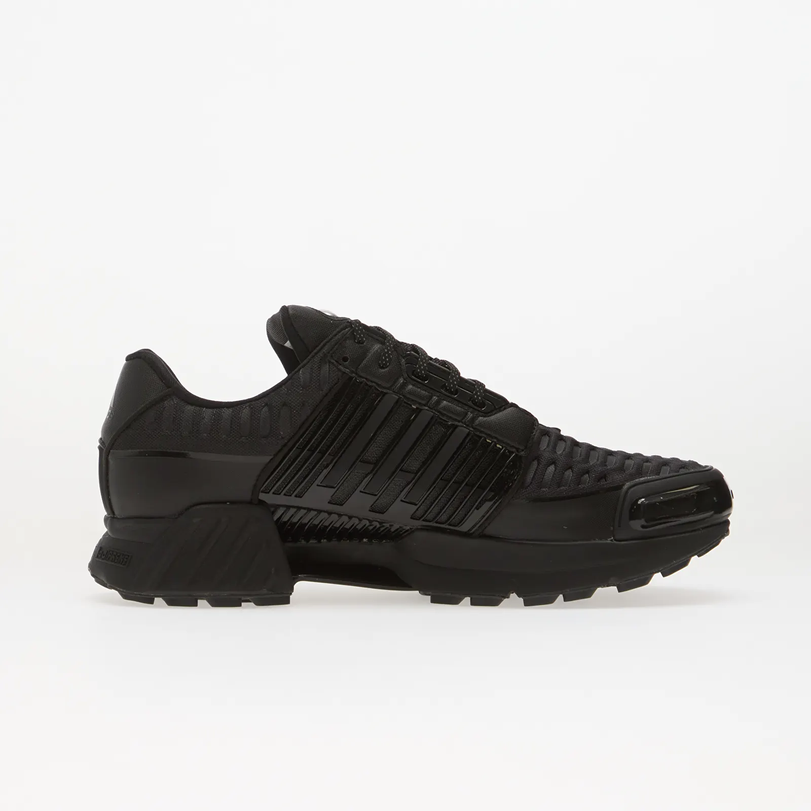 Încălțăminte și sneakerși pentru bărbați adidas Climaproof 1 GORE-TEX Core Black/ Core Black/ Iron Metallic