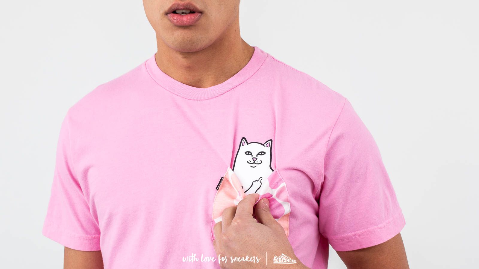 T-Shirts and shirts RIPNDIP Loed Nermal Camo Pocket Tee Pink Camo
