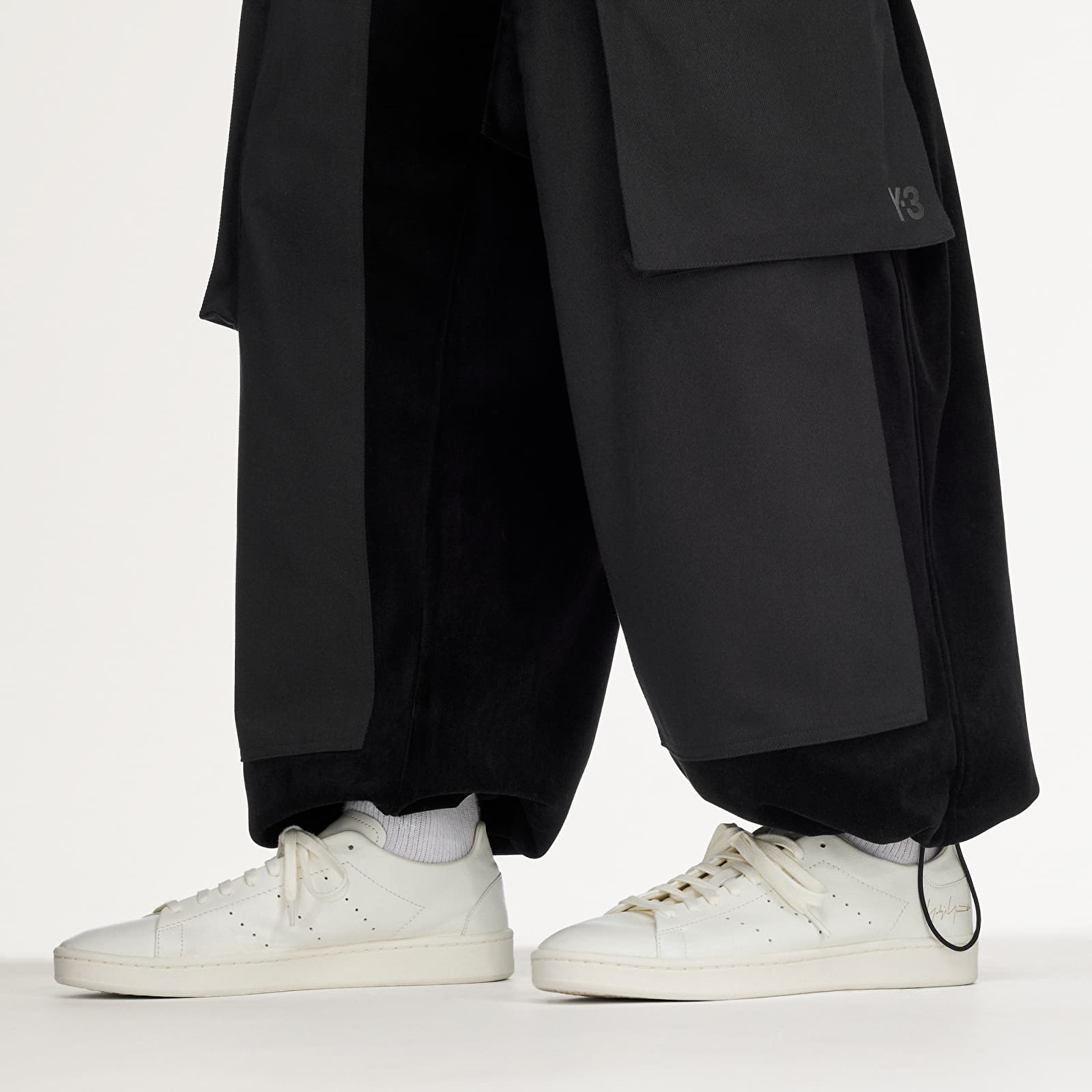 Pantaloni Y-3 Velvet Corduroy Utility Pants Black