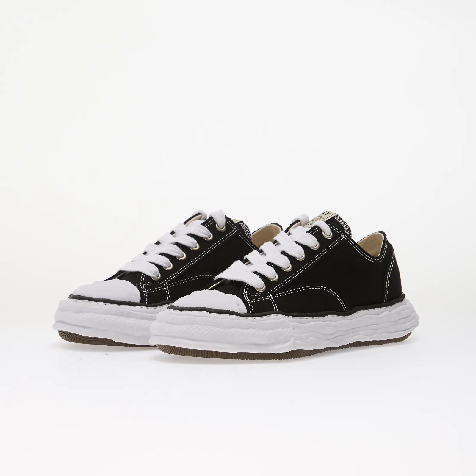 Men's sneakers Maison MIHARA YASUHIRO (MMY) Peterson23 Canvas Low-Top Black