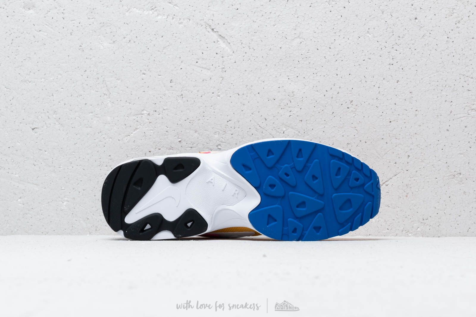 Férfi cipők Nike Air Max 2 Light University Gold/ Flash Crimson