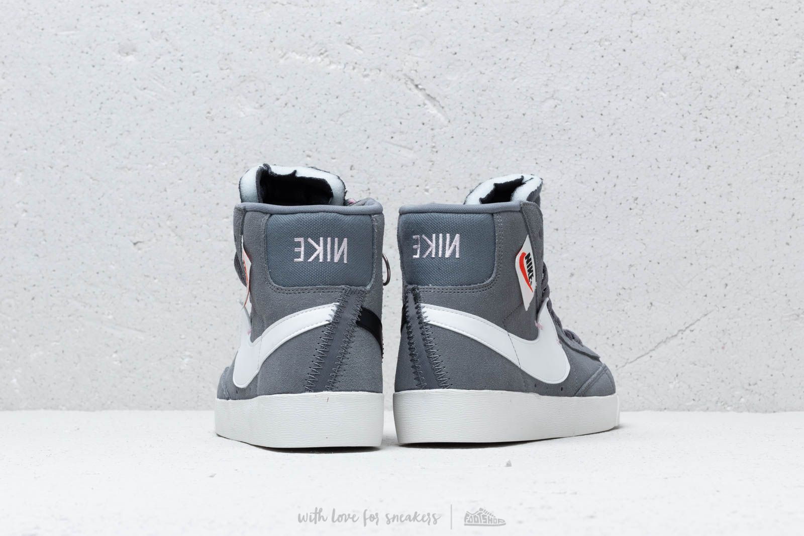 Дамски кецове и обувки Nike Blazer Mid Rebel Wmns Cool Grey/ Summit White-Dark Grey