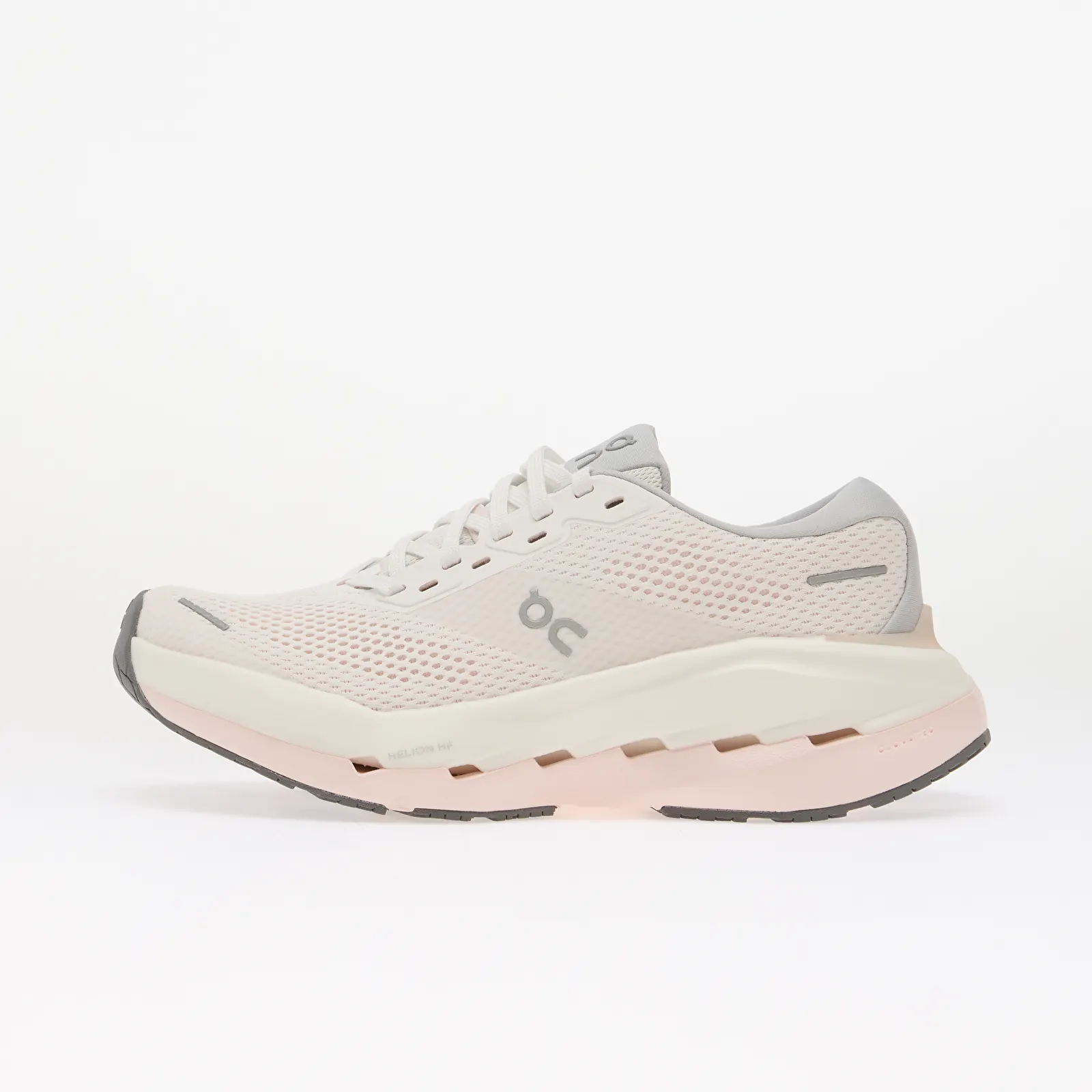 Baskets femme On Cloudrunner 3 Max White/ Salt