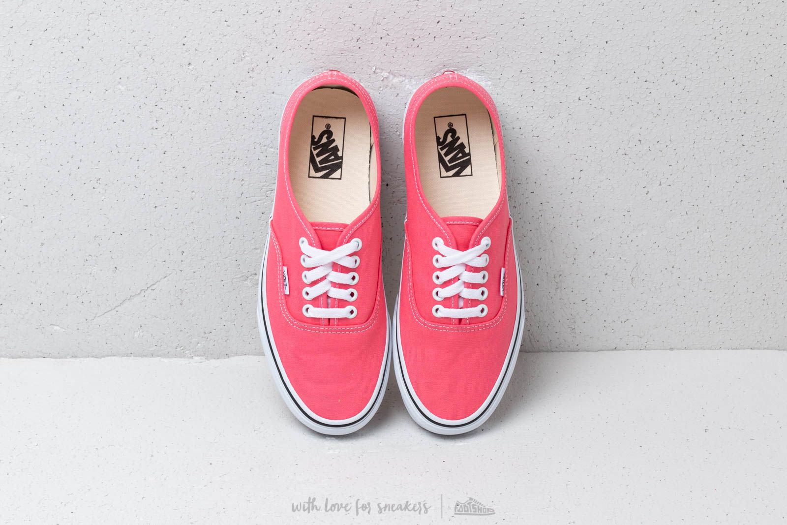 Men s shoes Vans Authentic Strawberry Pink Truewhite Footshop