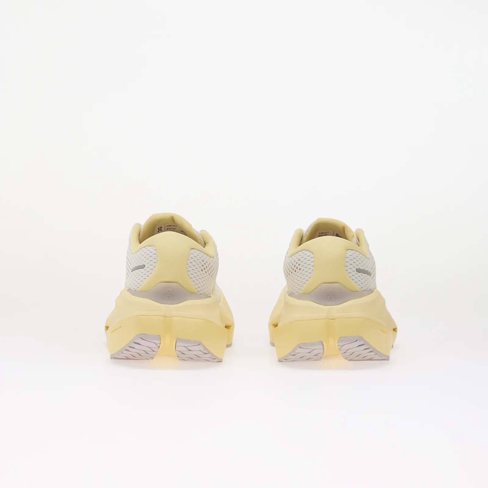 Чоловічі кросівки On Cloudrunner 3 Max Ivory/ Dijon