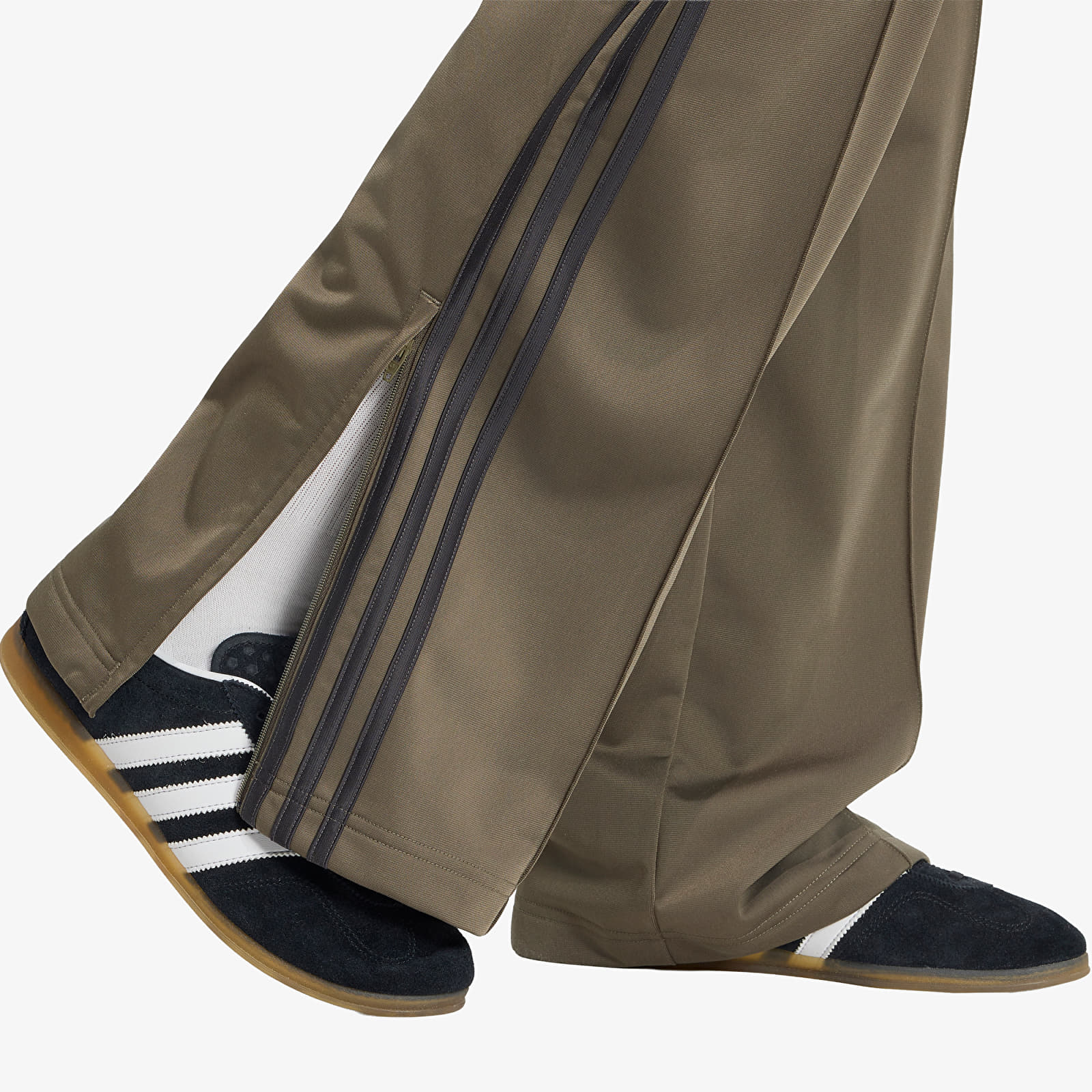 Женские спортивные брюки adidas Firebird Loose Tracksuit Pants Branch/ Utility Black