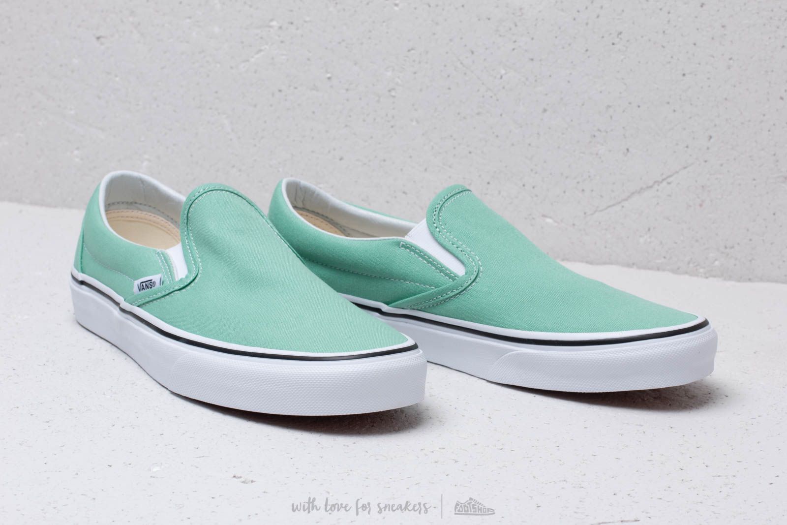 Men s shoes Vans Classic Slip On Neptune Green True White Footshop