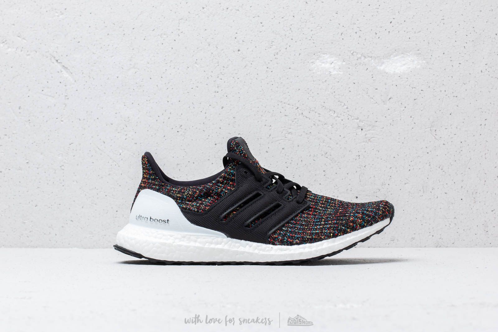 Ultra boost core black/white/active red 2025
