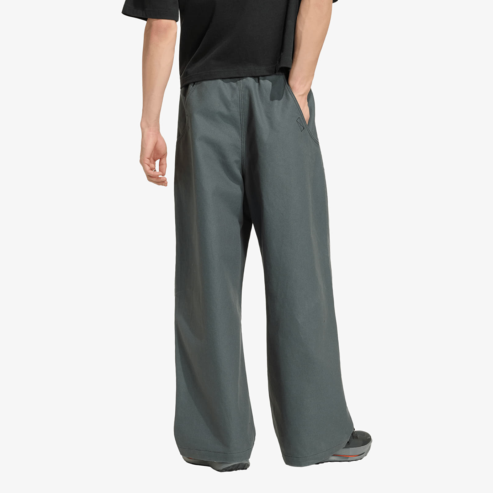Spodnie adidas Equipment Canvas Pant Legend Ivy