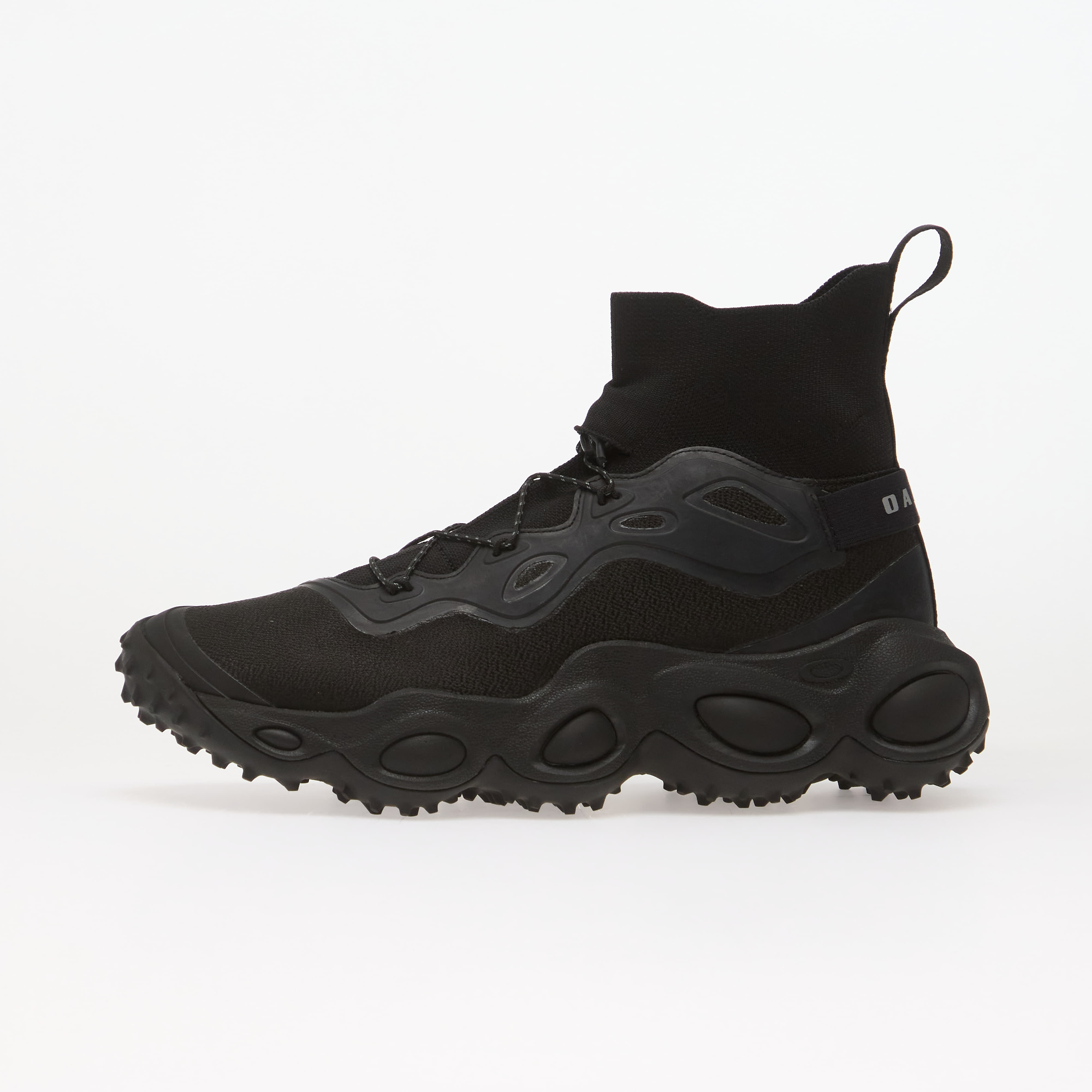 Сникърси Oakley Eon Navigator Pitch Black EUR 45