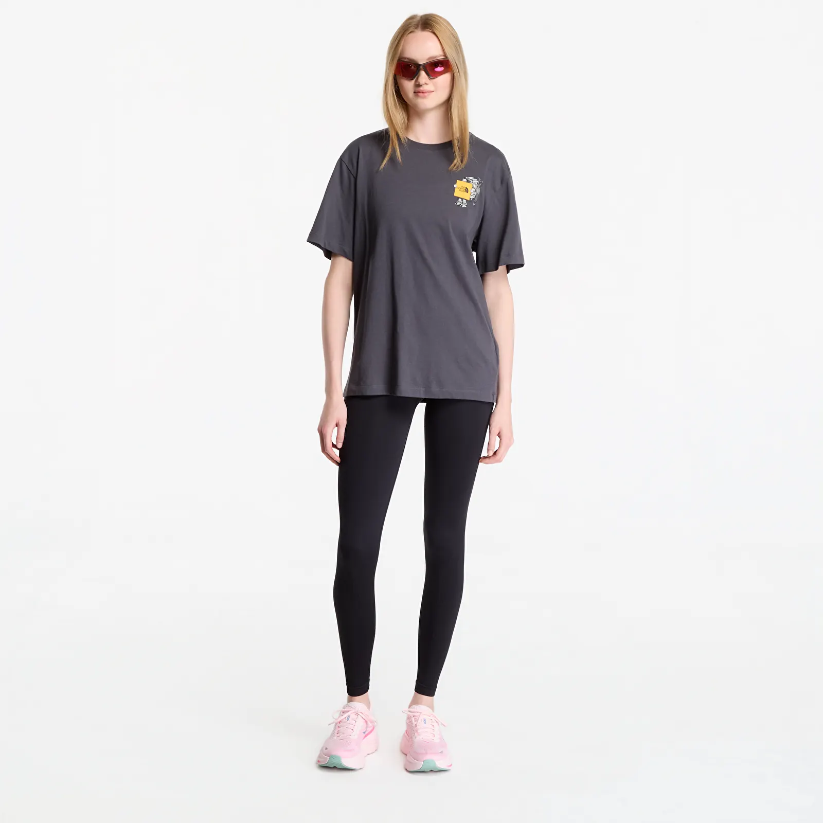 T-shirts The North Face Gear Up Get Out Relaxed SS Tee UNISEX Anthracite